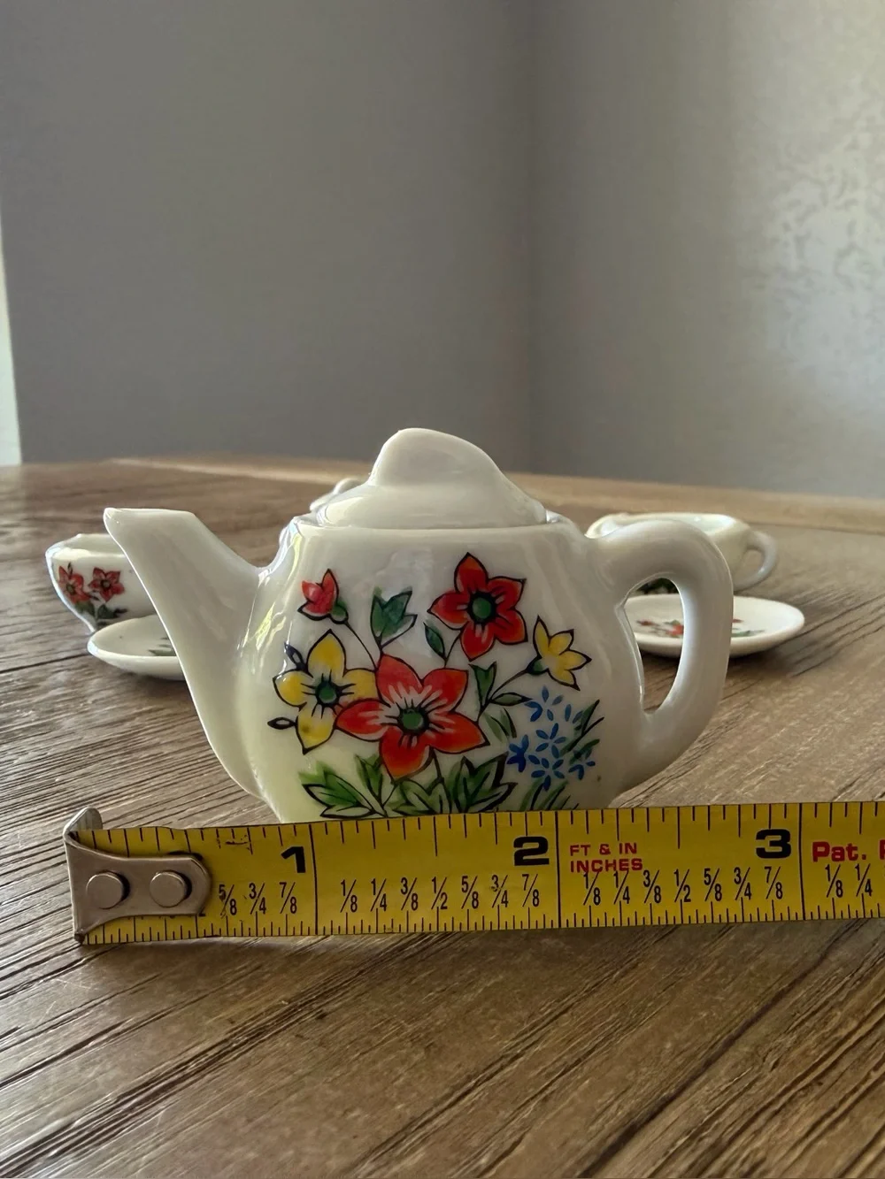 Vintage Miniature Porcelain Tea Set Made in Japan, Floral Pattern, 12 piece, EUC - Picture 11 of 14